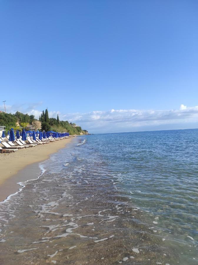 Takis Haikos House Two Minutes Walk To The Beach Peroulia Vounária Exterior foto